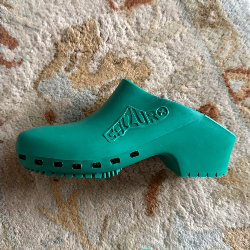 Calzuro Classic BIHOS Padaya Green- Preowned EU size 34-35